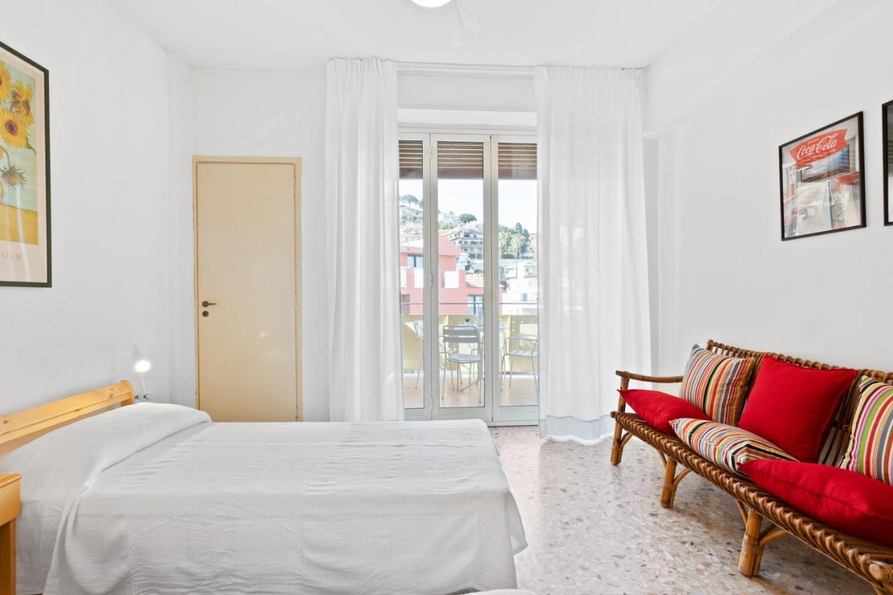 Aci Castello Seaview Apartment With Parking Exteriér fotografie